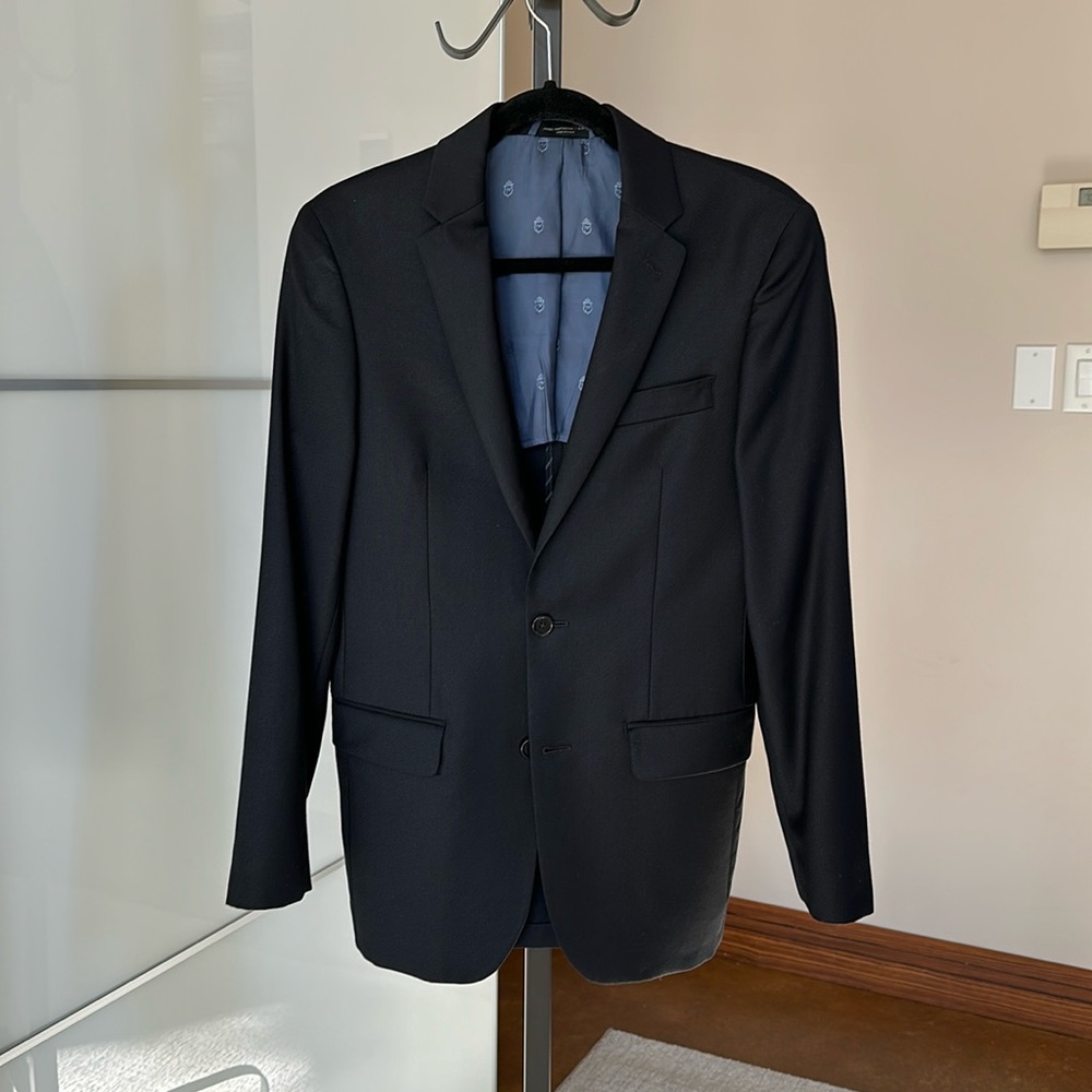 John Varvatos Men’s Sport Coat, Navy, size 36 Reg